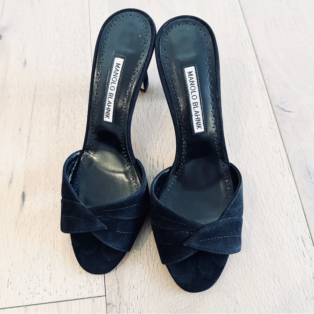 NWT Manolo Blahnik Siemu 70mm Suede Kitten-Heel Sandals in 38 (8) - Picture 7 of 10